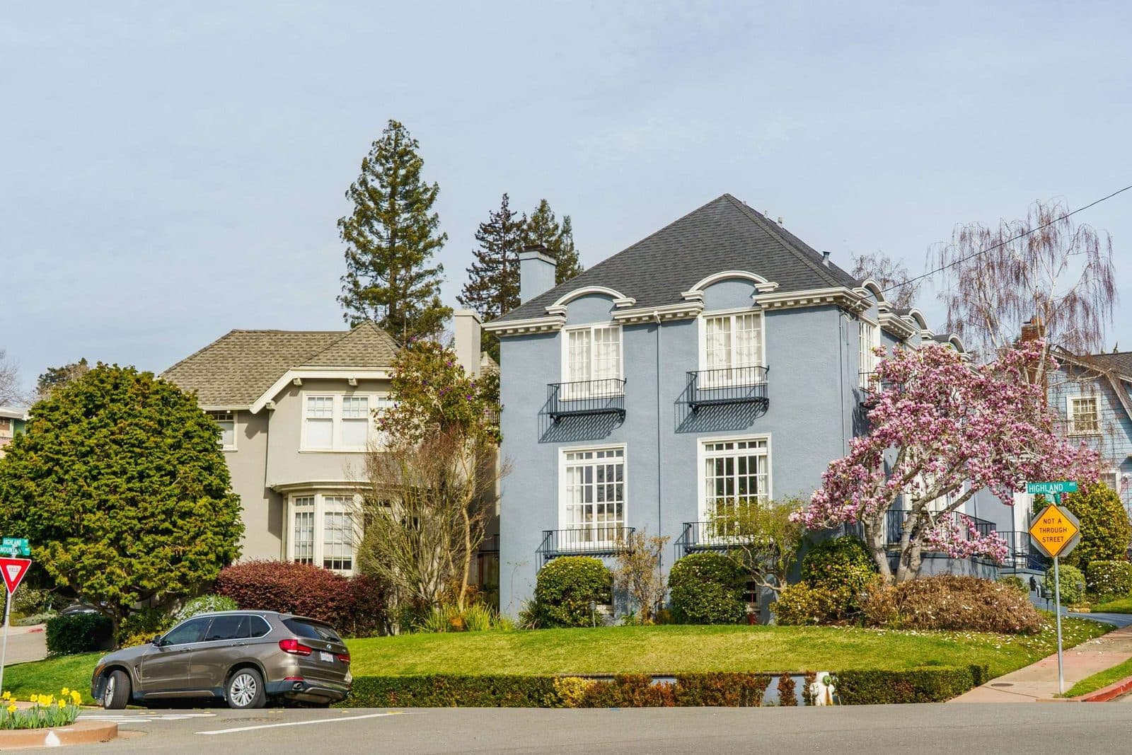 Spring Is Coming: 10 Ways to Impress Buyers This Season